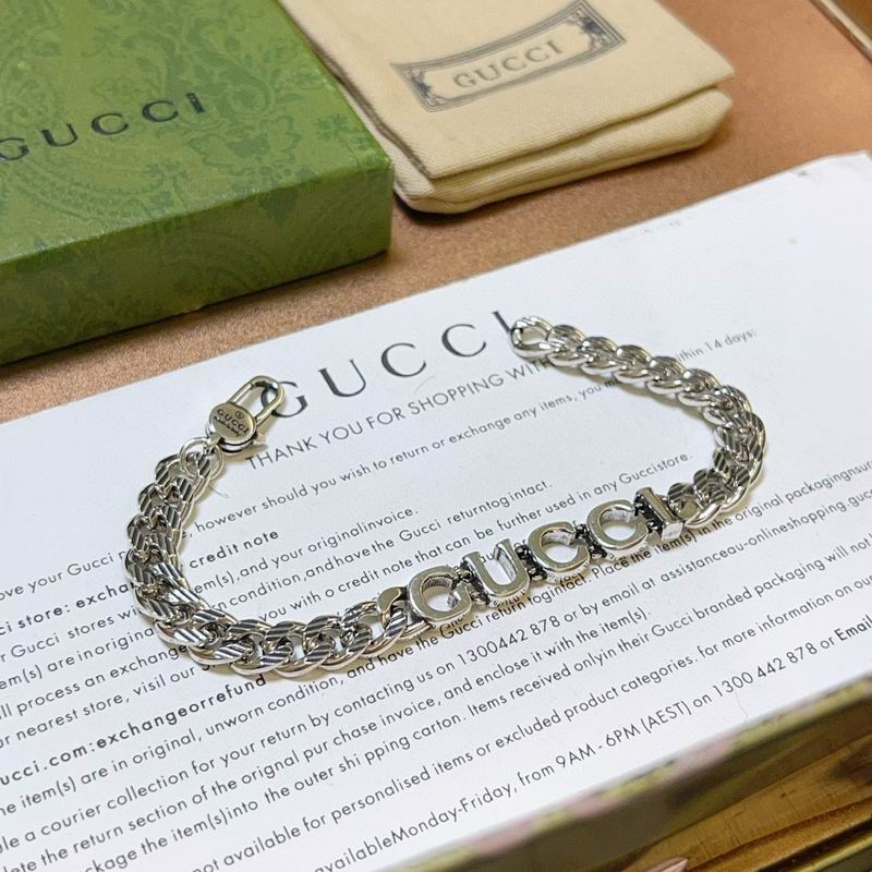 Gucci Bracelet 10yxx35